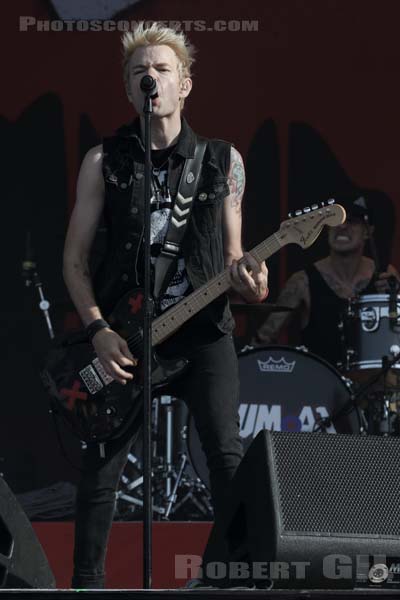 SUM 41 - 2016-08-28 - SAINT CLOUD - Domaine National - Grande Scene - 